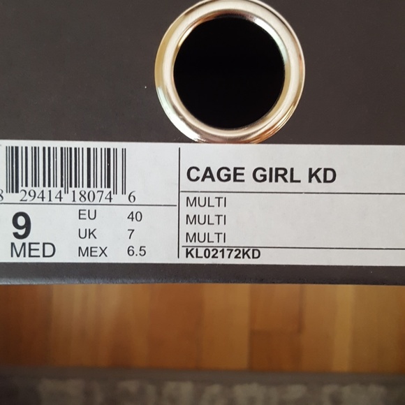 Kenneth Cole Heels - Picture 6 of 8